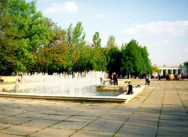 Фонтаны в парке Ленинского комсомола в Херсоне
